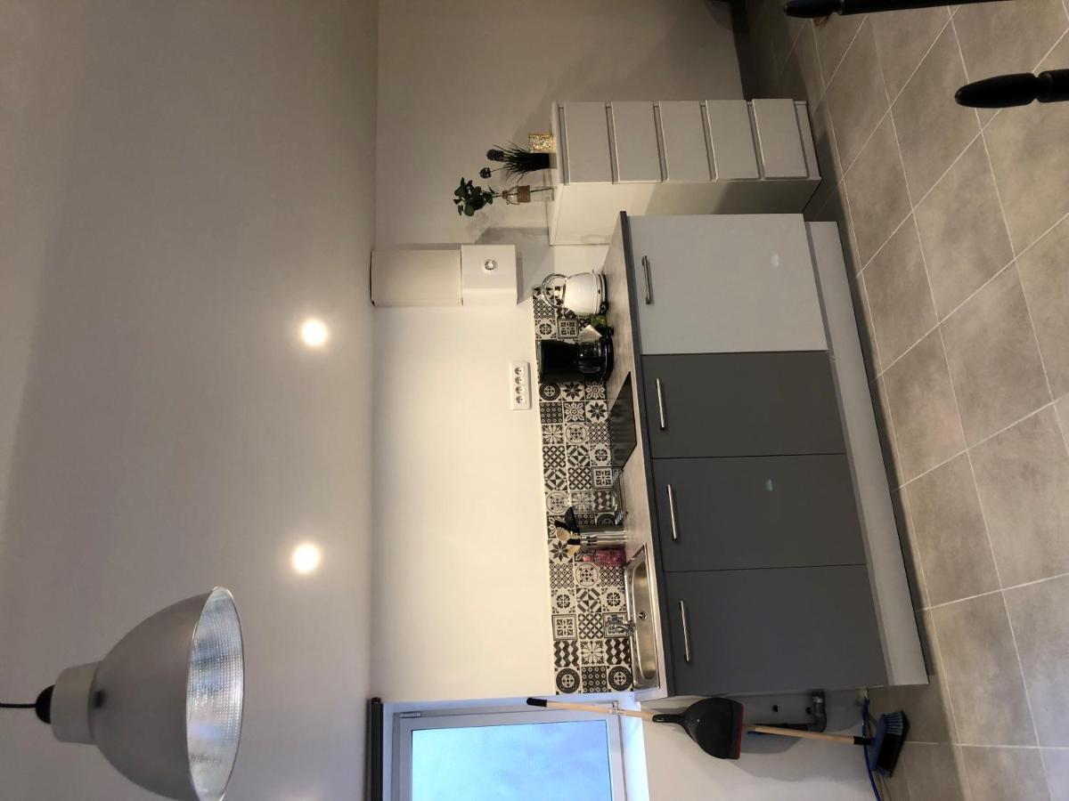 Studio Quartier Calme La Roche-sur-Yon Esterno foto